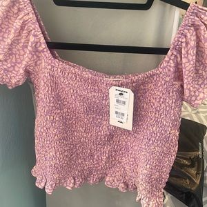 Large billabong shirt (NEVER WORN)